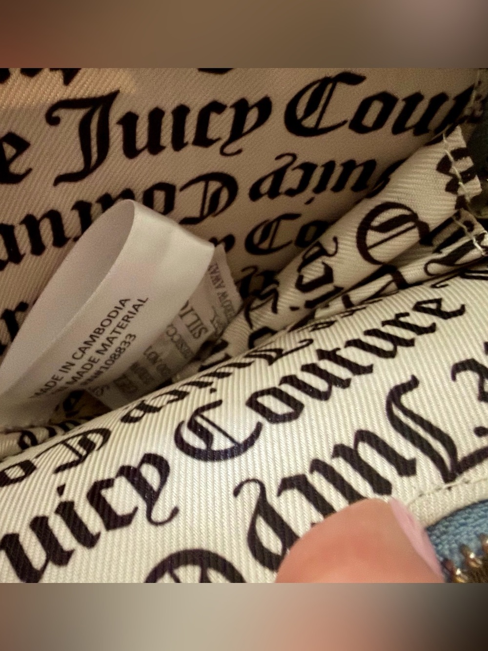 Juicy Couture Dusty Blue Crystal Crush Heart Wristlet NWT - Picture 2 of 4